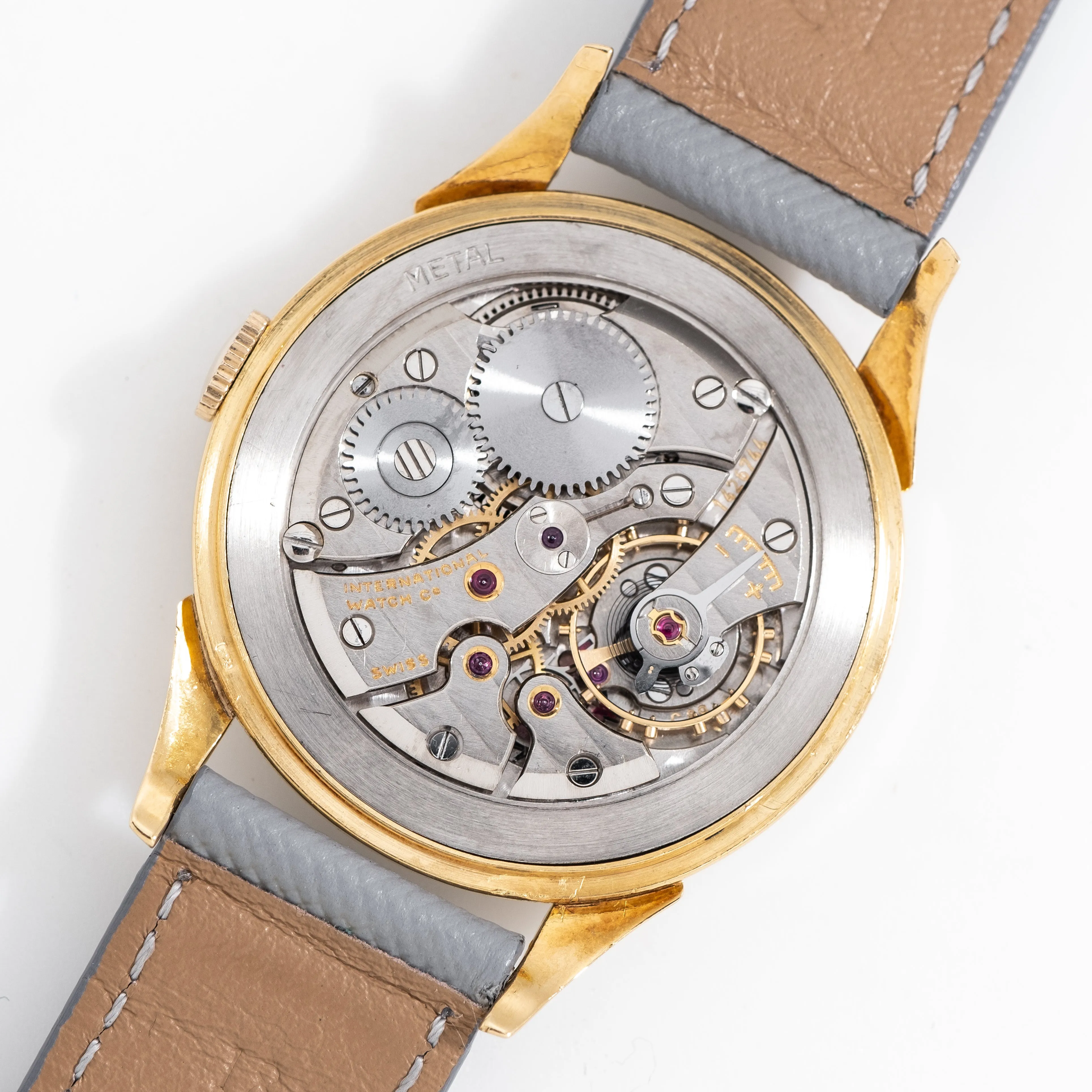 1957 Vintage IWC C 89 in Solid 18k Yellow Gold ( #14309)