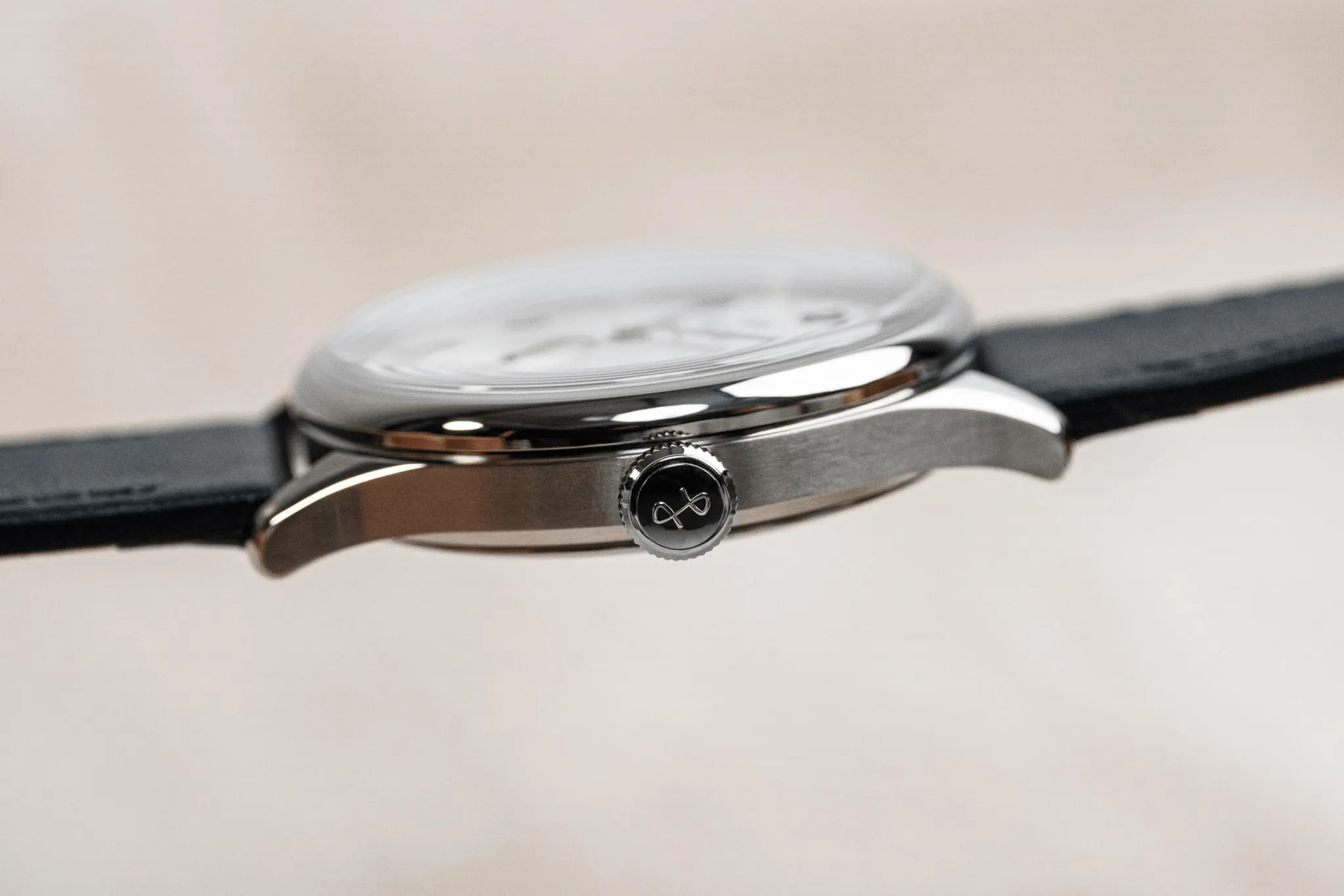 1968 Mechanical (Hand-Wound), Steel / White