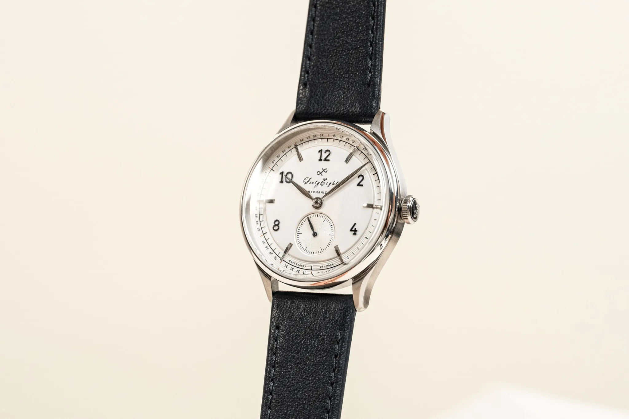 1968 Mechanical (Hand-Wound), Steel / White
