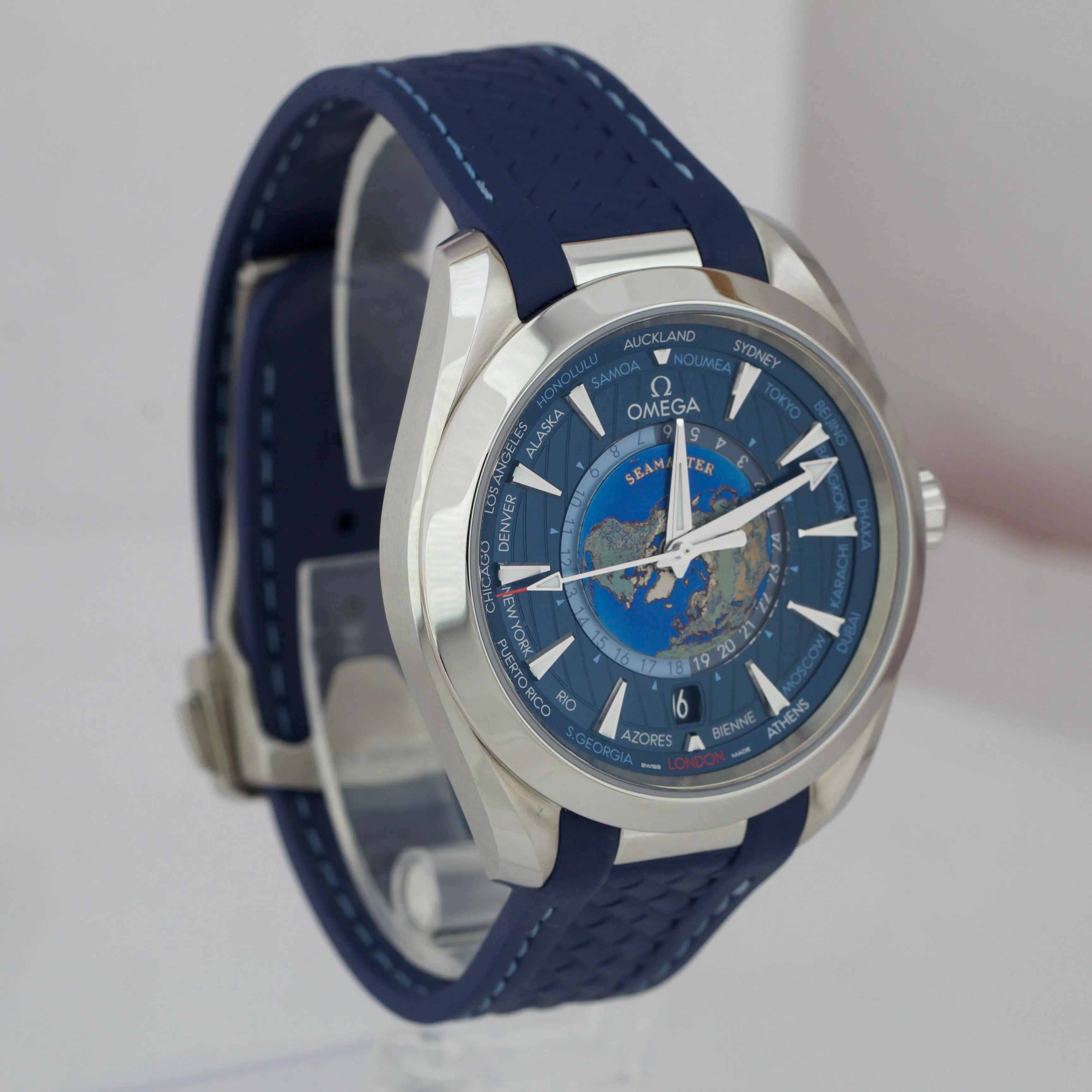 2021 NEW Omega Seamaster Aqua Terra GMT Worldtimer 220.12.43.22.03.001 B P Watch