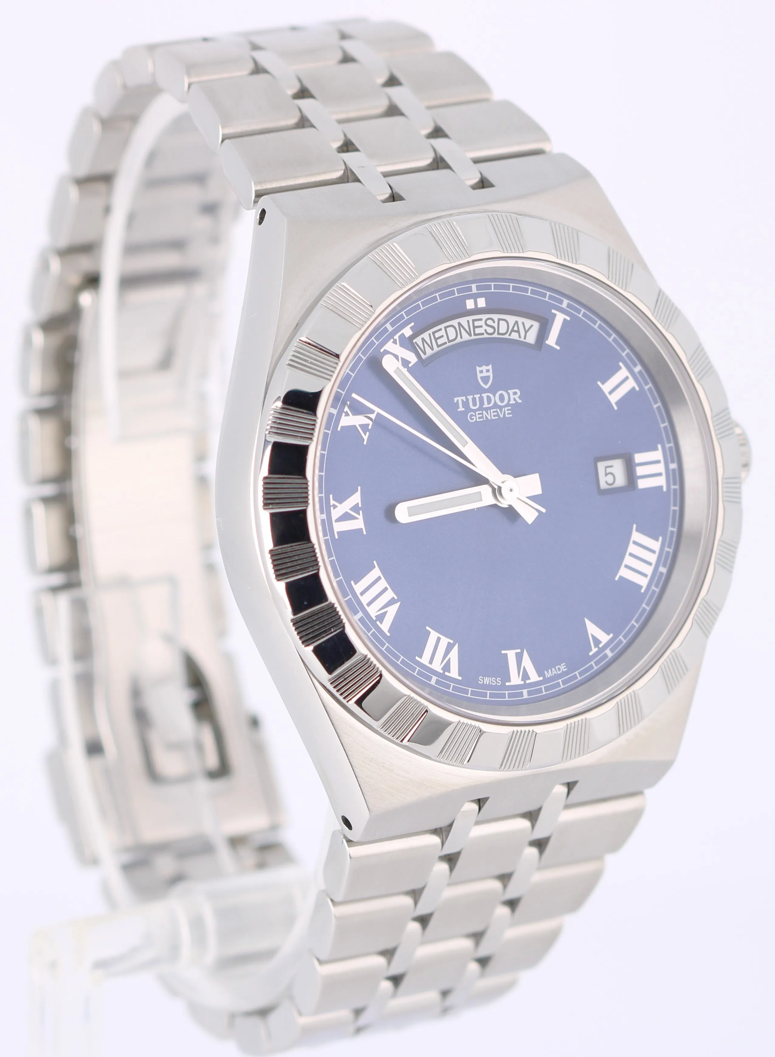 2022 PAPERS Tudor Royal Day Date Stainless Steel Blue 41mm 28600 Automatic Watch