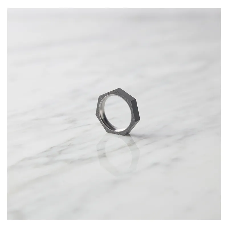 22 DESIGN STUDIO Concrete Ring - Seven Thin