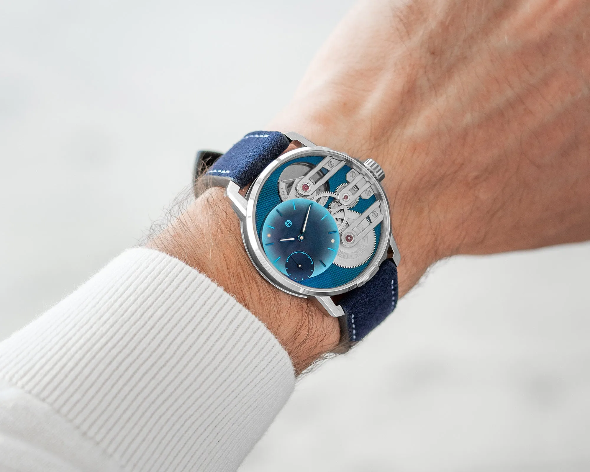 Armin Strom Gravity Equal Force Tranquility Topper Edition