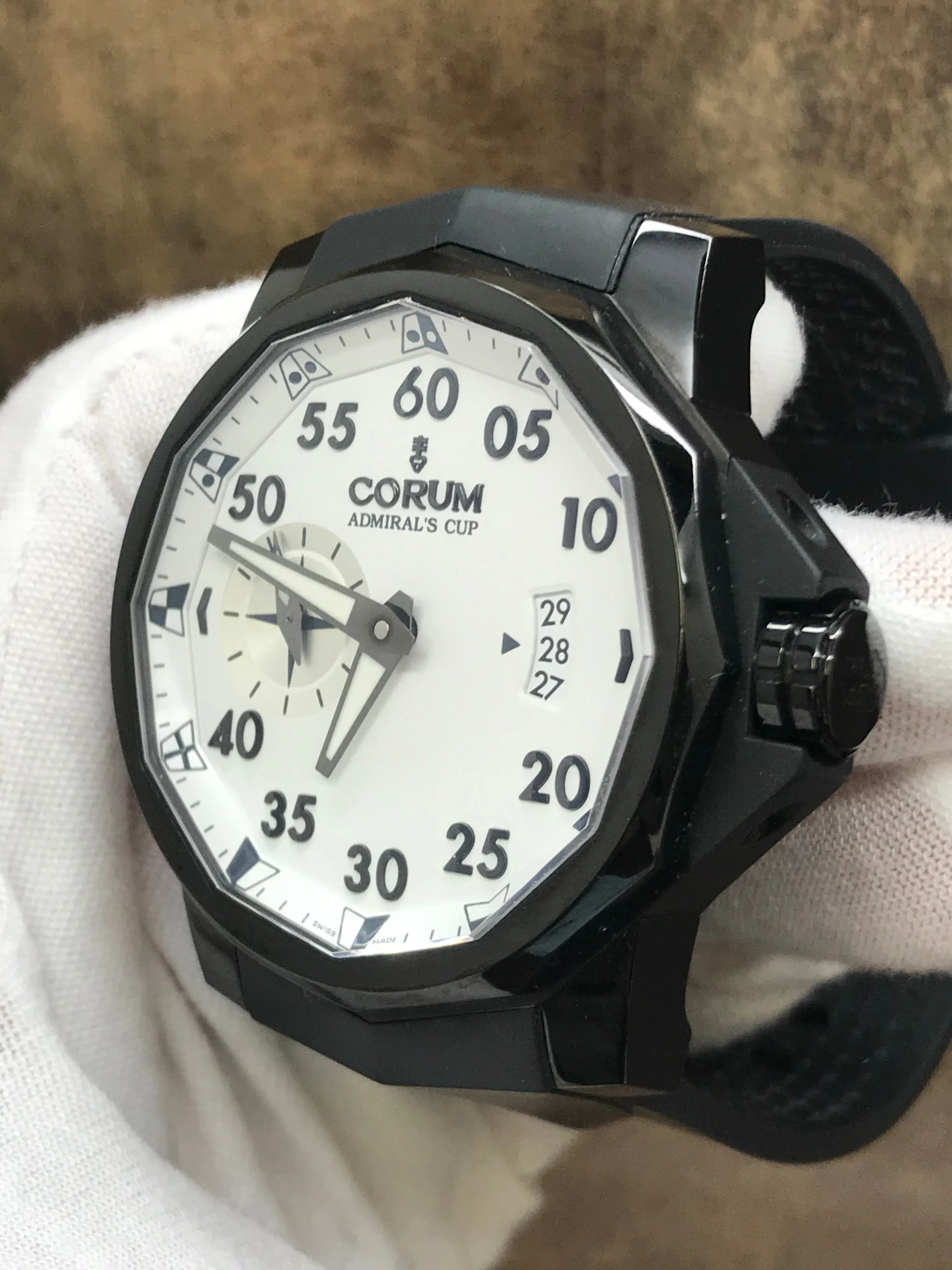 Corum Admirals Cup Competition 200pcs Limited Edition 01.0068 White Dial Automatic Men's Watch