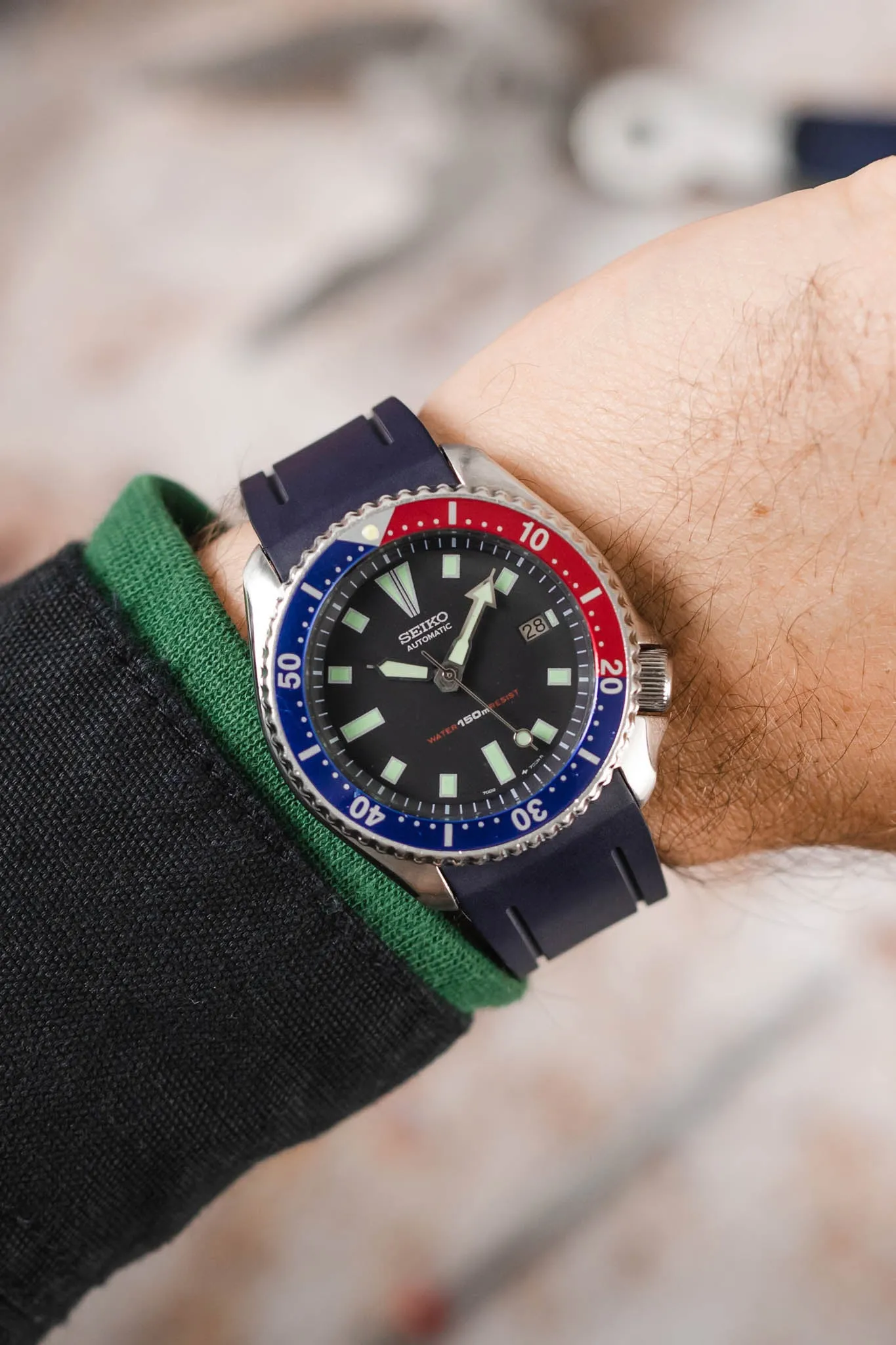 CRAFTER BLUE CB05 Rubber Watch Strap for Seiko SKX Series – NAVY BLUE with Steel Keeper