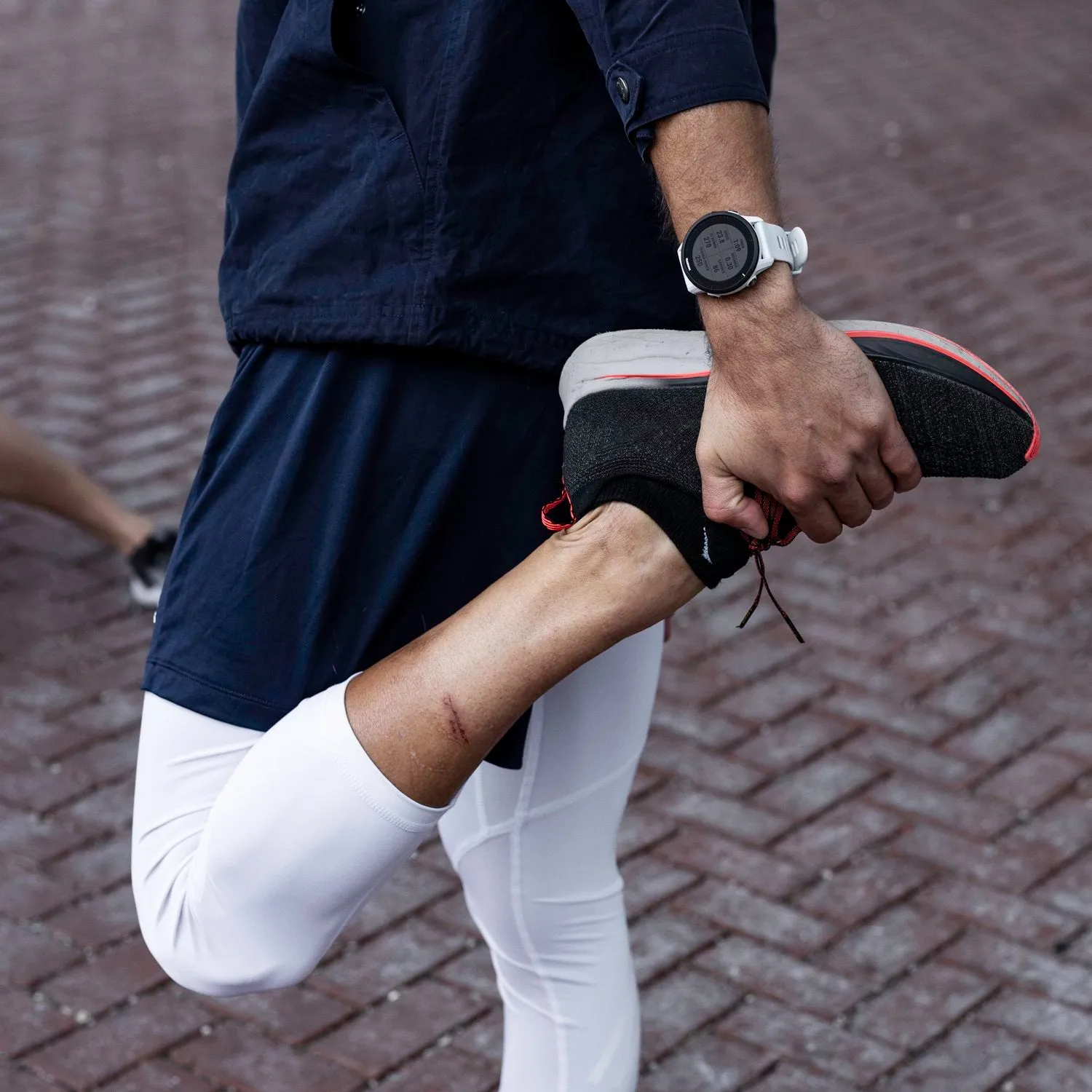 Garmin Forerunner 255 Music GPS Smartwatch, Whitestone
