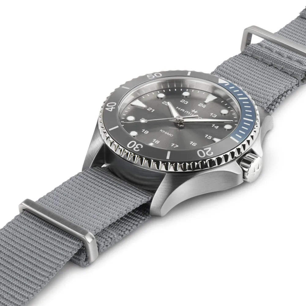 HAMILTON - Khaki Navy Scuba Quartz | H82211981