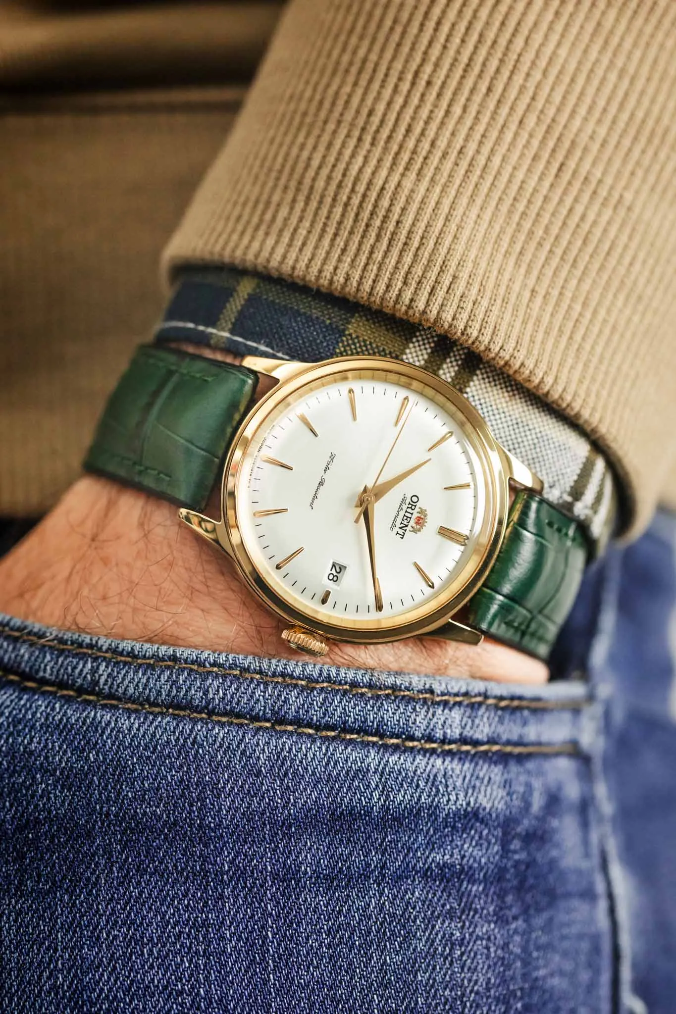 Hirsch PAUL Alligator Embossed Performance Watch Strap in GREEN