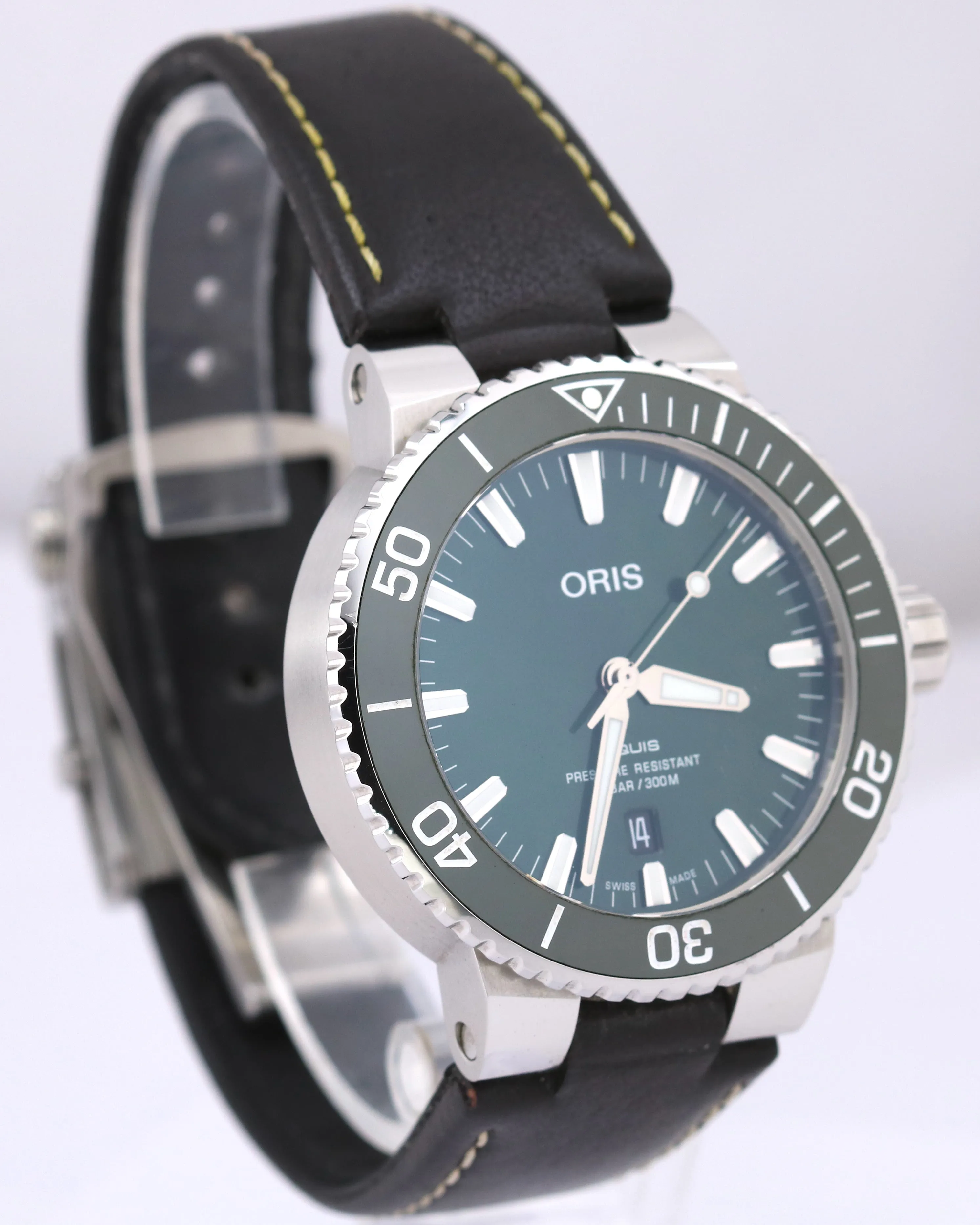 PAPERS Oris Aquis GREEN Steel 43.5mm 01 733 7730 4157-07 5 24 10E Watch BOX