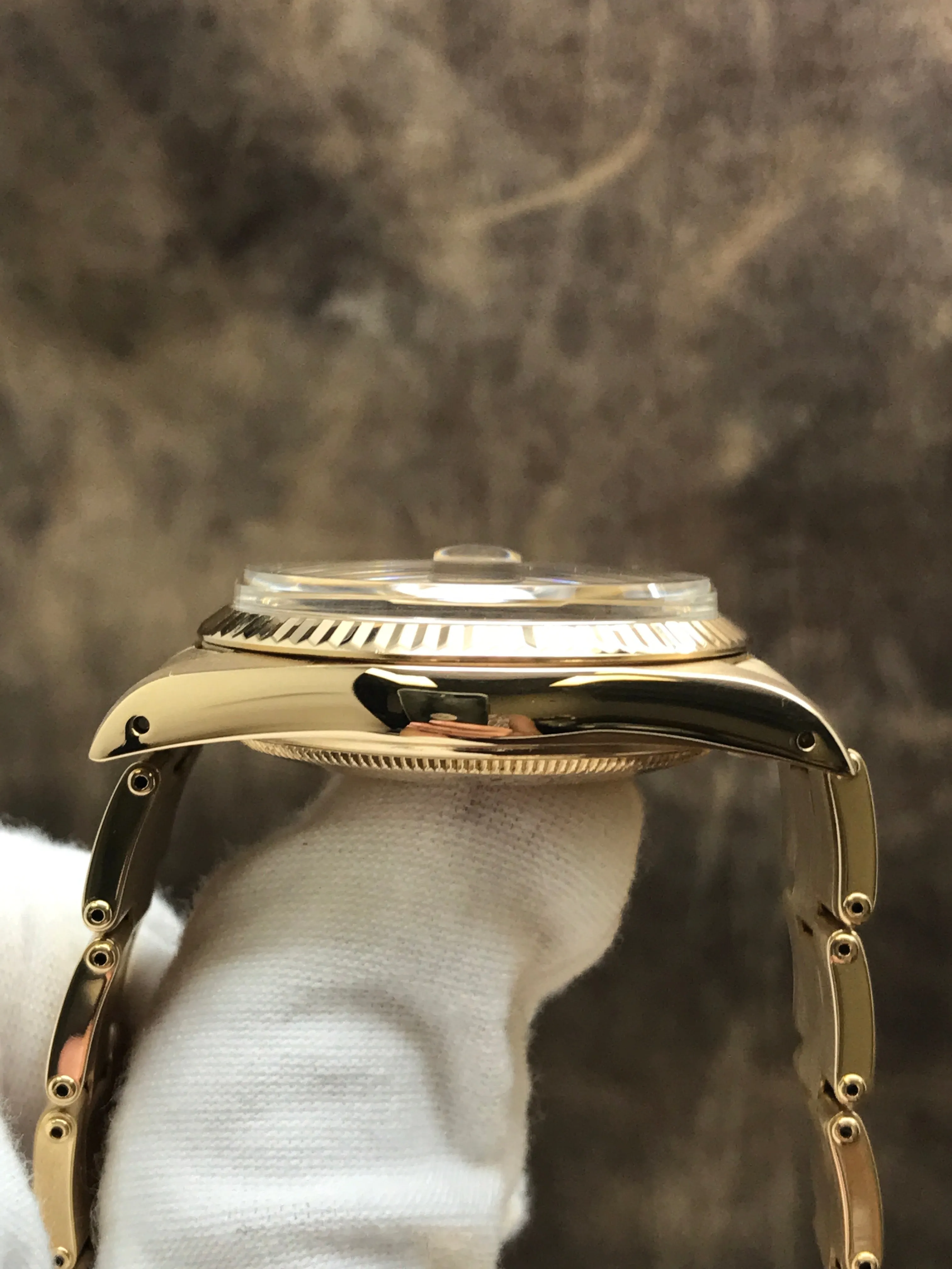 Rolex Date 34mm 15038 Champagne Dial Automatic Watch
