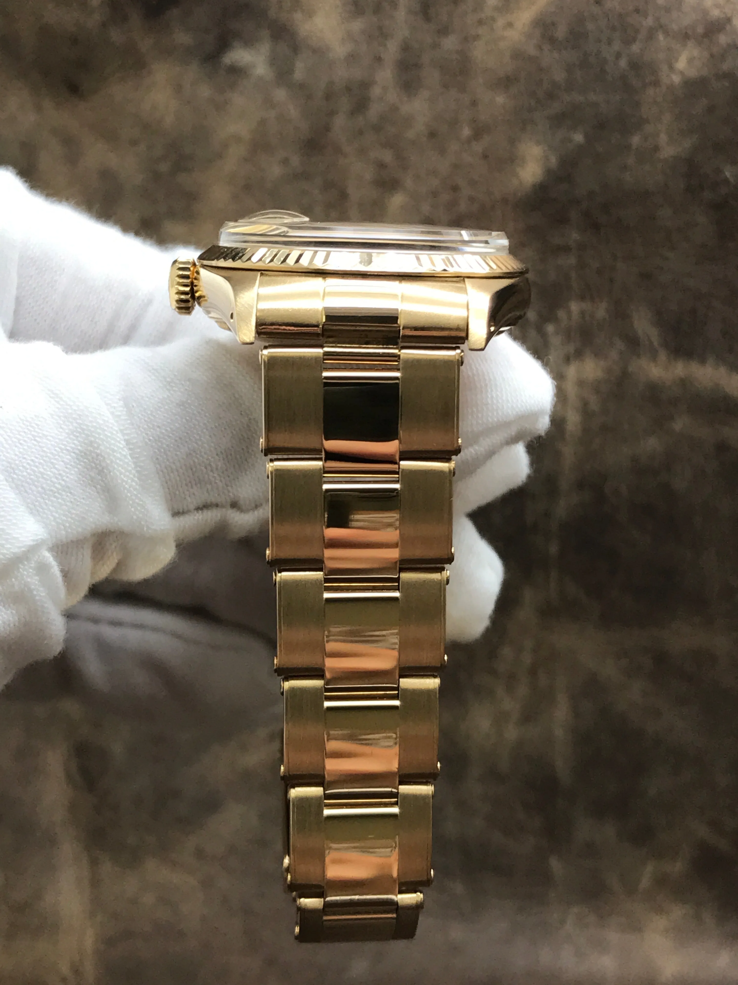 Rolex Date 34mm 15038 Champagne Dial Automatic Watch
