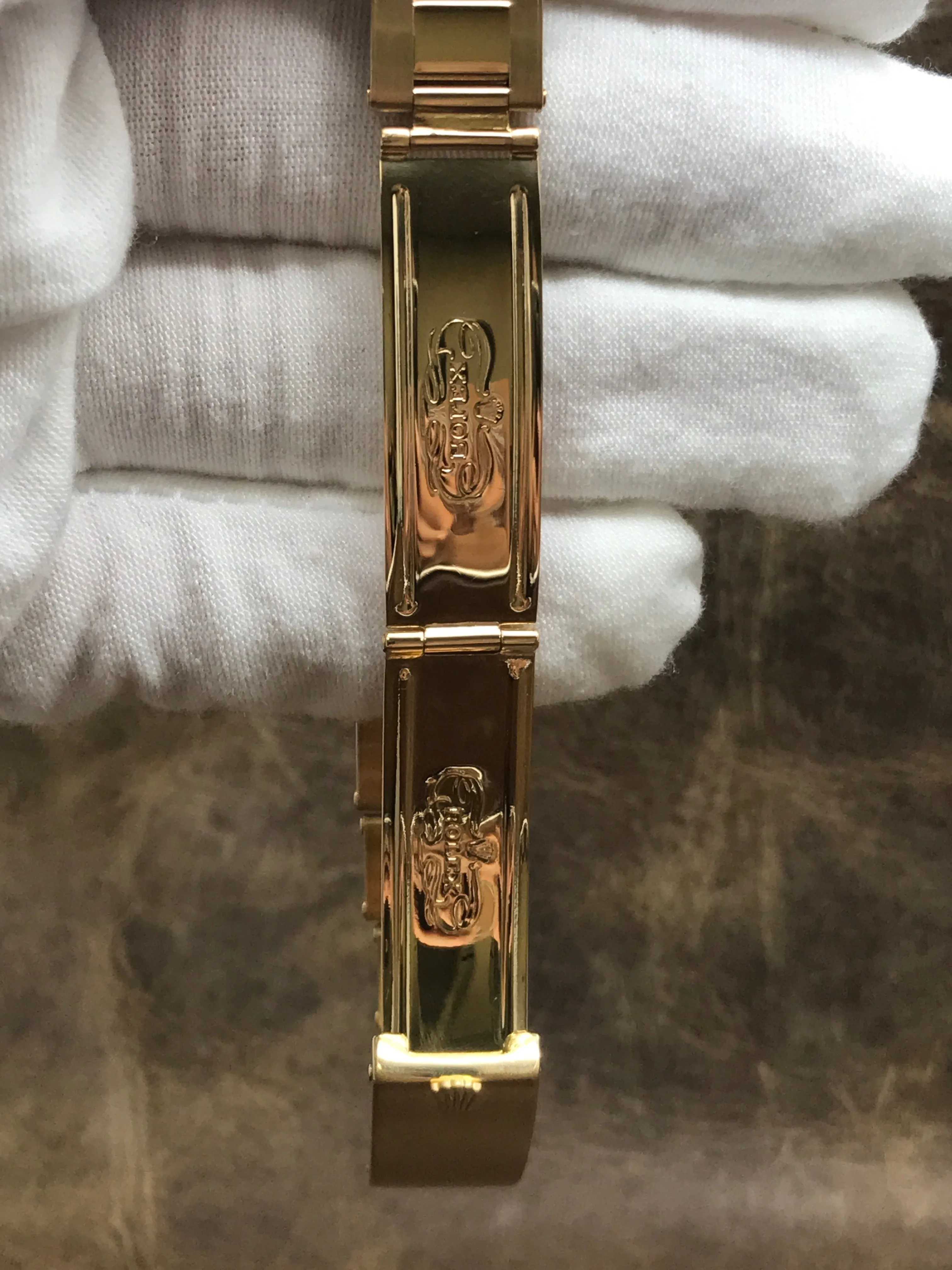 Rolex Date 34mm 15038 Champagne Dial Automatic Watch