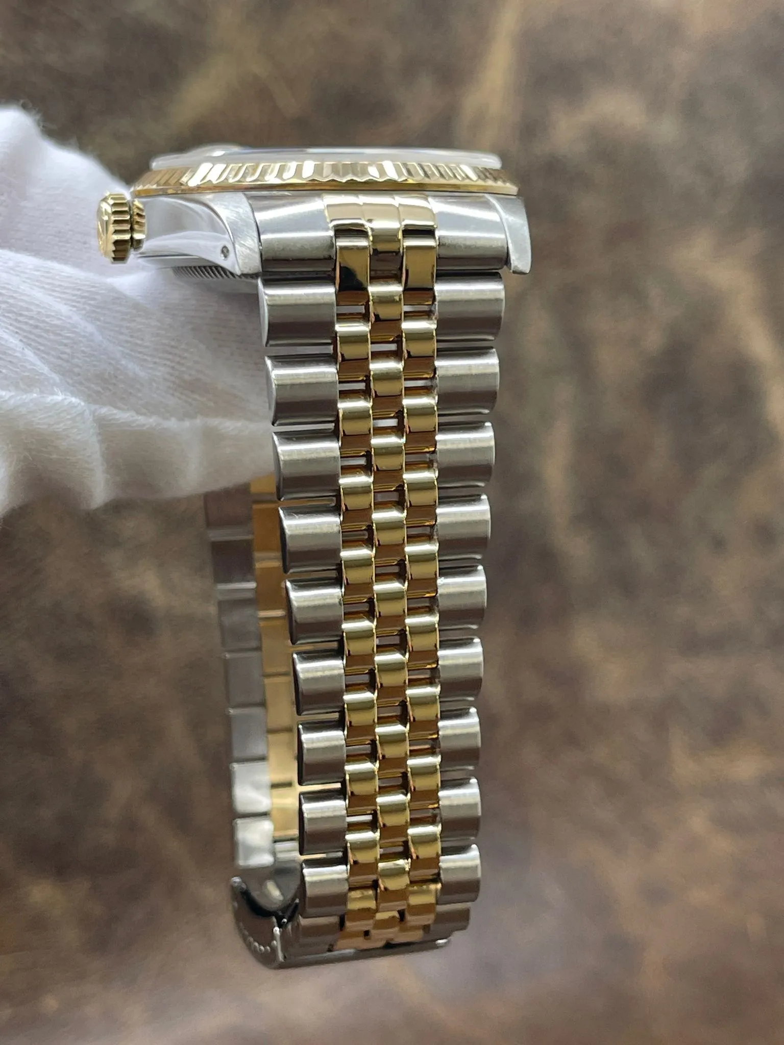 Rolex Datejust 36mm 16233 Champagne Diamond Dial Automatic Watch