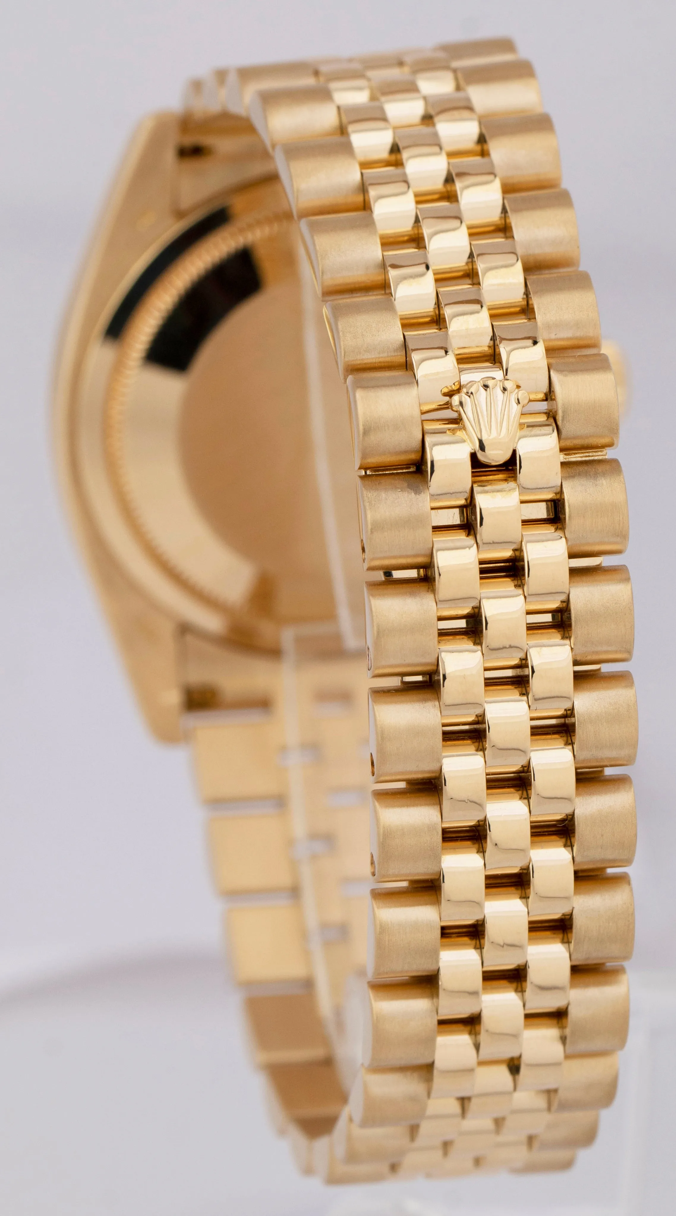 Rolex DateJust 36mm White Roman 18K Yellow Gold Smooth Jubilee Watch 116208