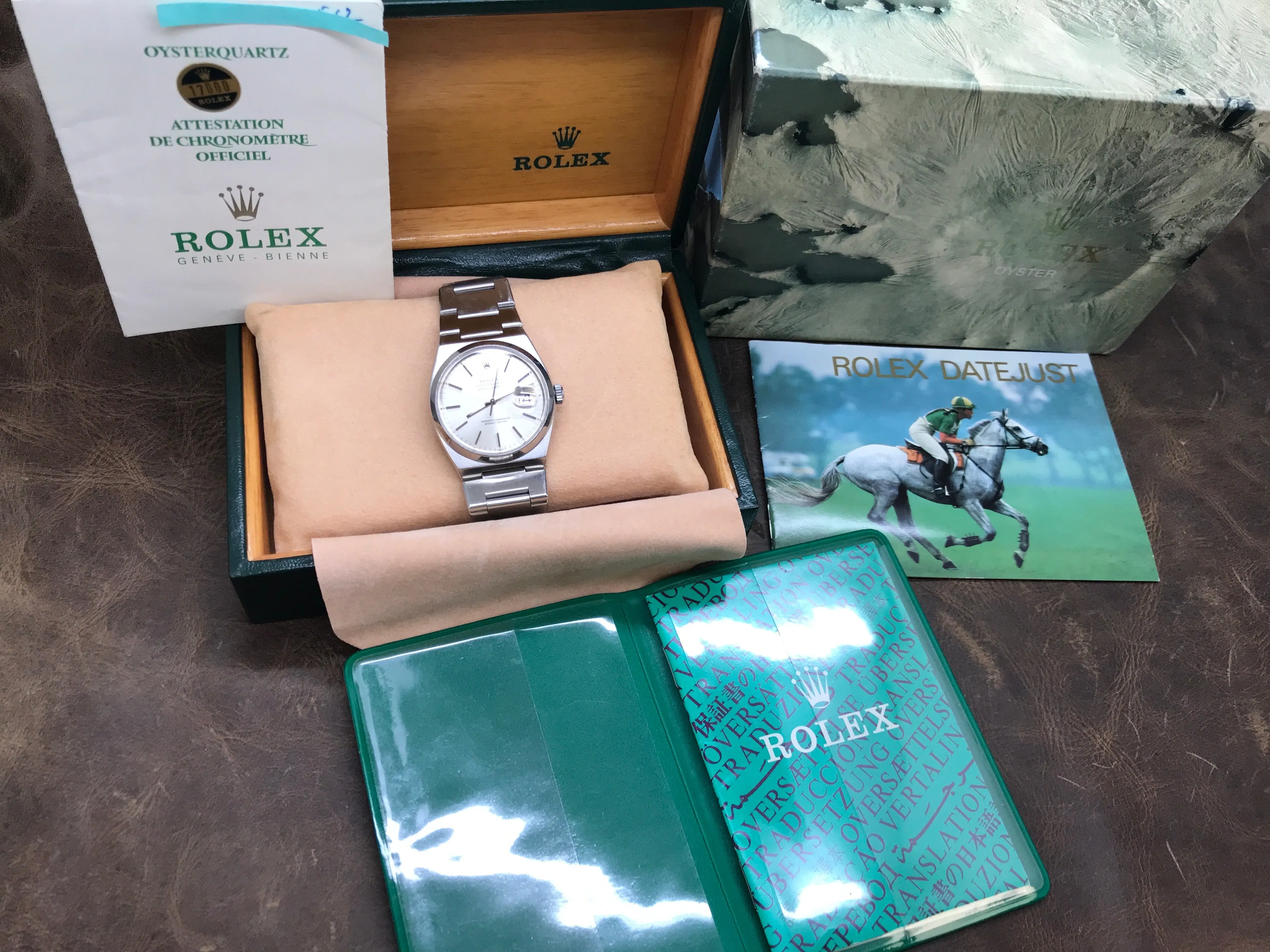 Rolex Datejust Oysterquartz 17000 Silver Dial Quartz Watch