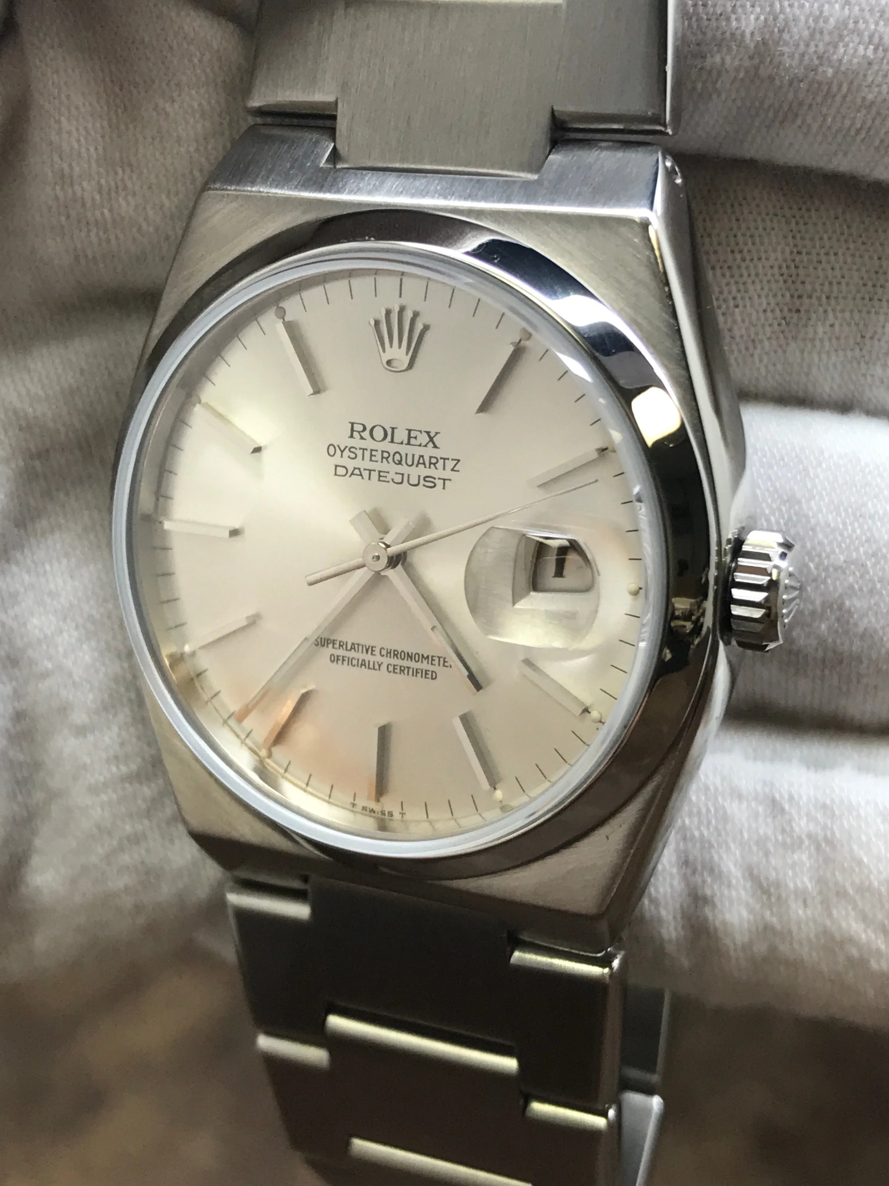Rolex Datejust Oysterquartz 17000 Silver Dial Quartz Watch
