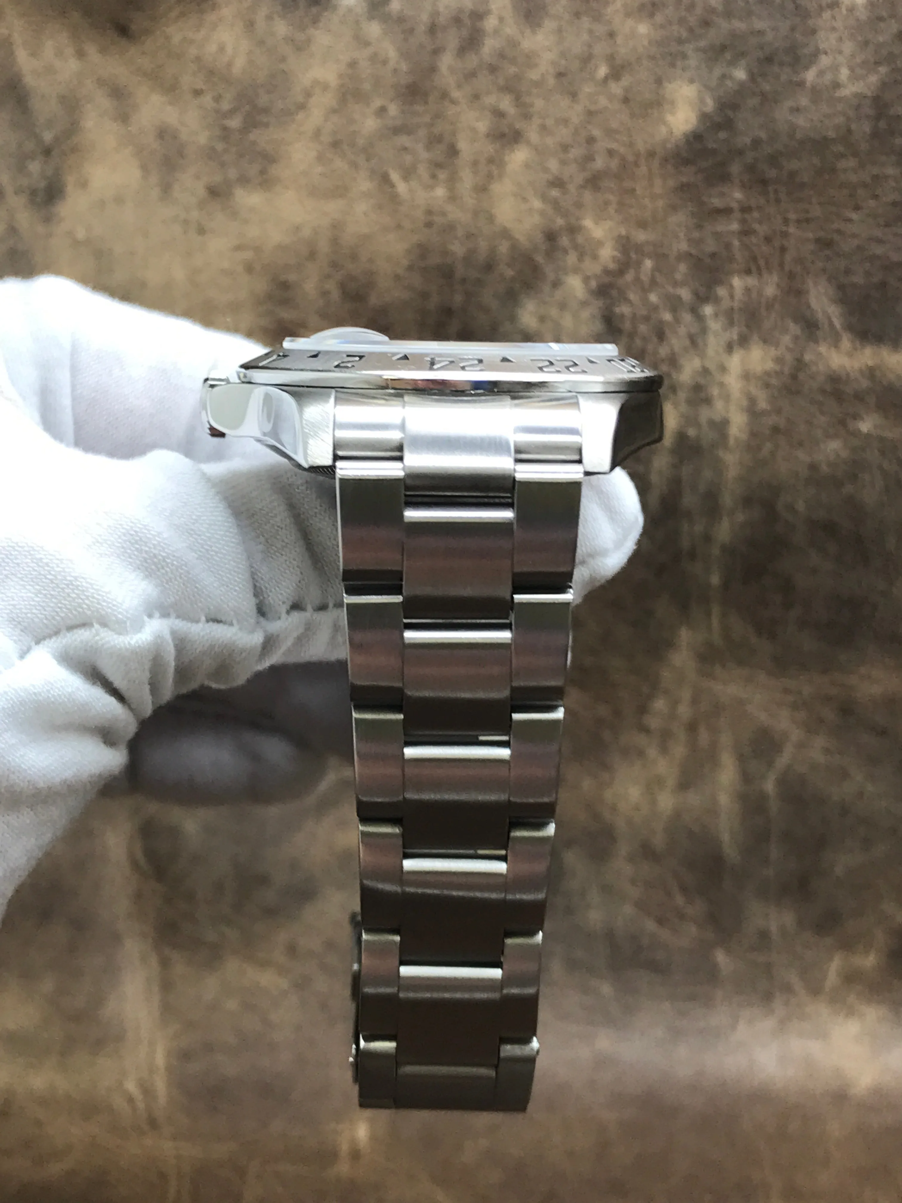 Rolex Explorer II 16570 No Holes Black Dial Automatic Men's Watch