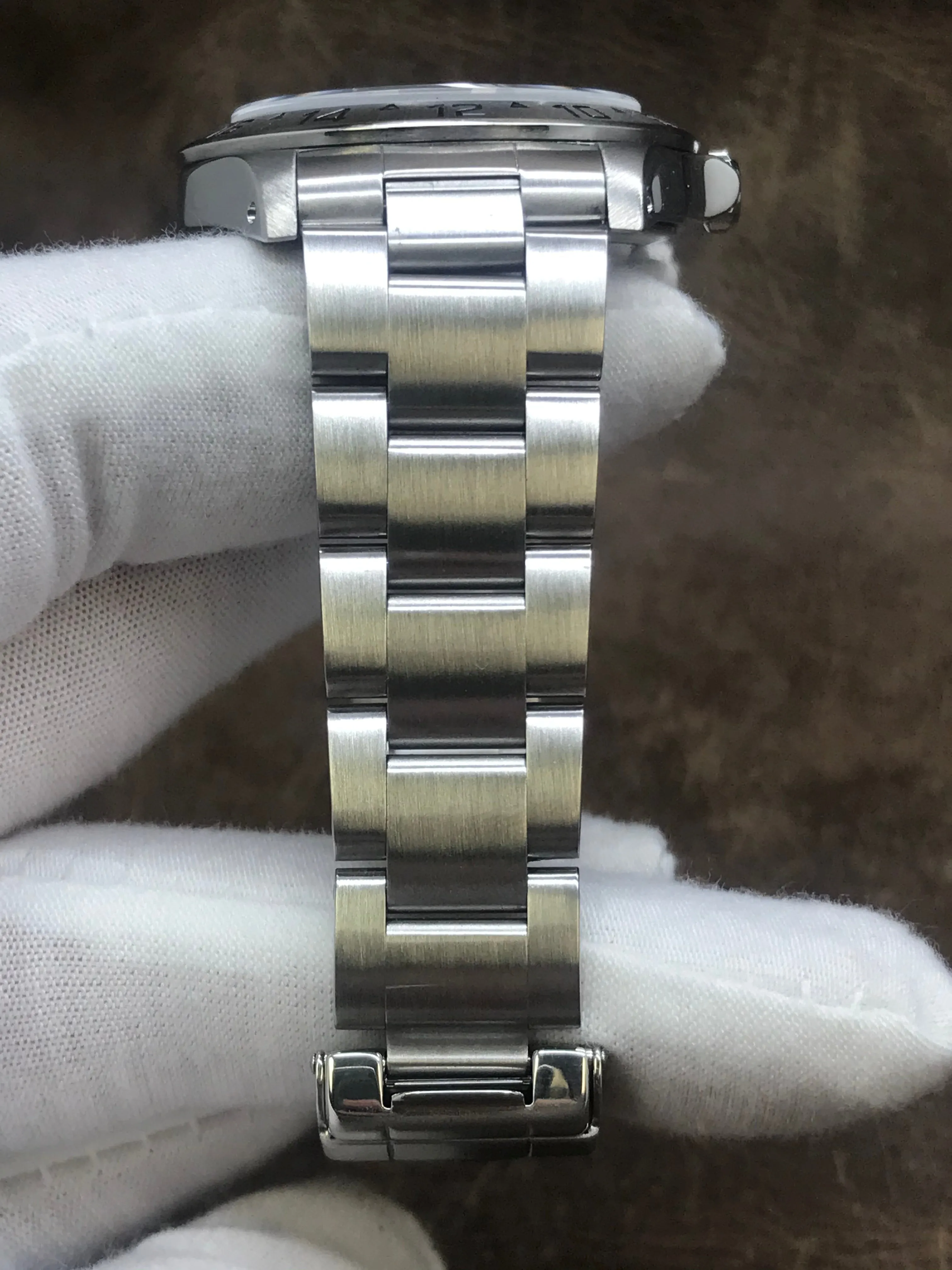 Rolex Explorer II 16570 White Dial Automatic Men's Watch