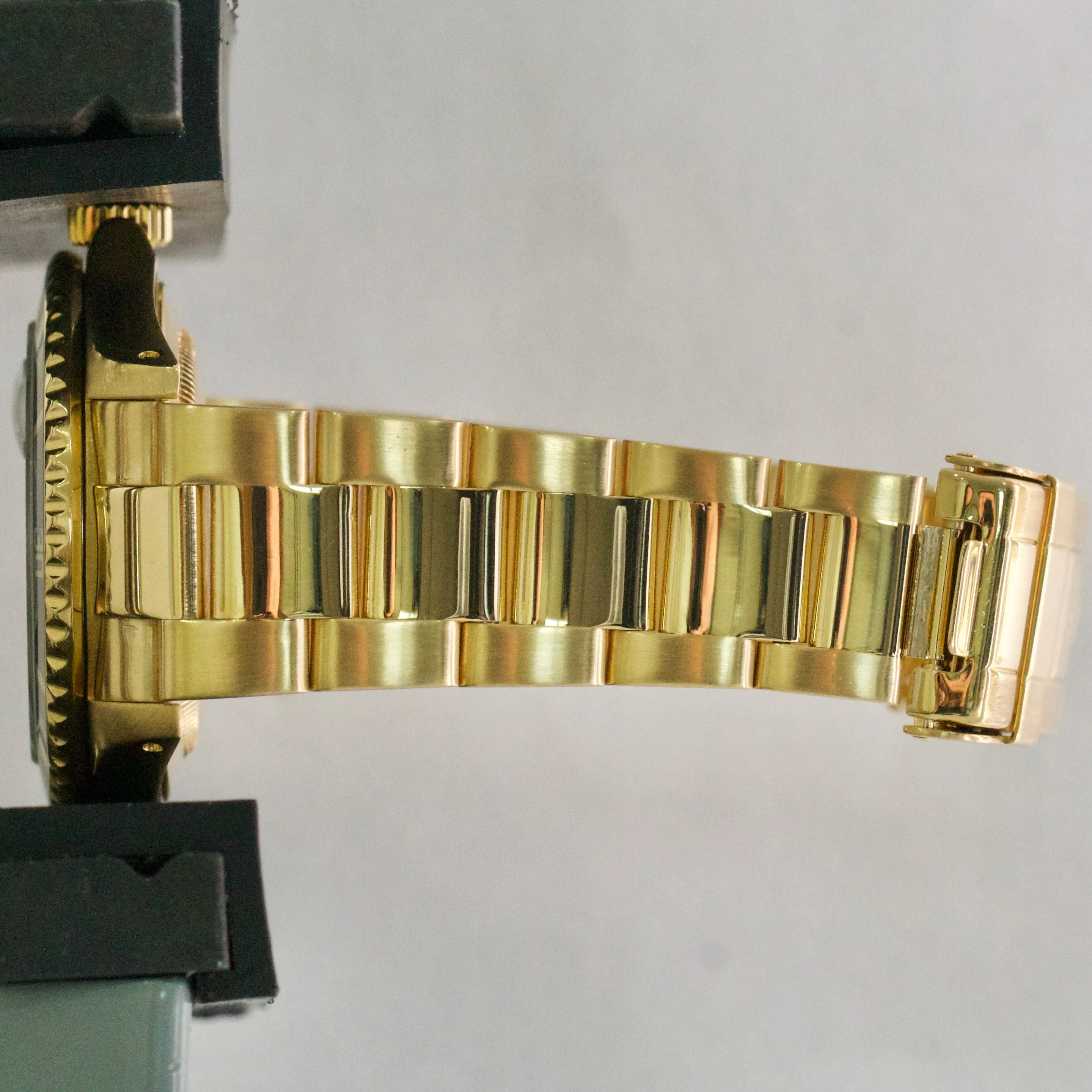 Rolex Submariner Date BLUE 18K Yellow Gold 40mm Oyster Automatic Watch 16618 LB