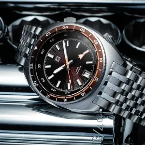 Straton Tourer GMT (Rust&nbsp;Brown) - Swiss&nbsp;Mvmt